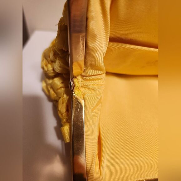 Vtg. Mint '60's Morris Moskowitz Yellow Crocheted Satin Gold Frame Chain Handbag - Picture 6 of 9